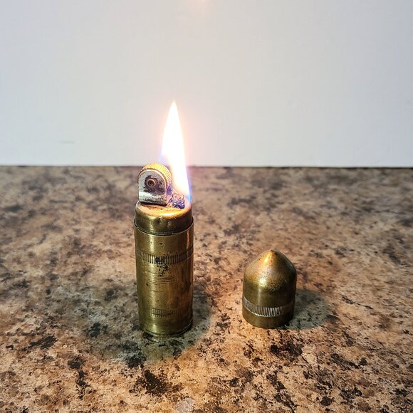 1930s Brass Trench Bullet Lighter, Unique Design, Unbranded, Working. - Picture 2 of 9
